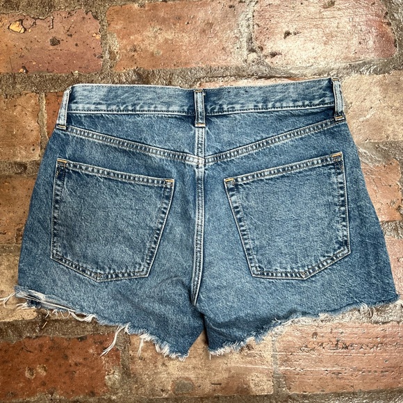 Gap Low Stride Jean Short - Size 27 - Picture 3 of 4